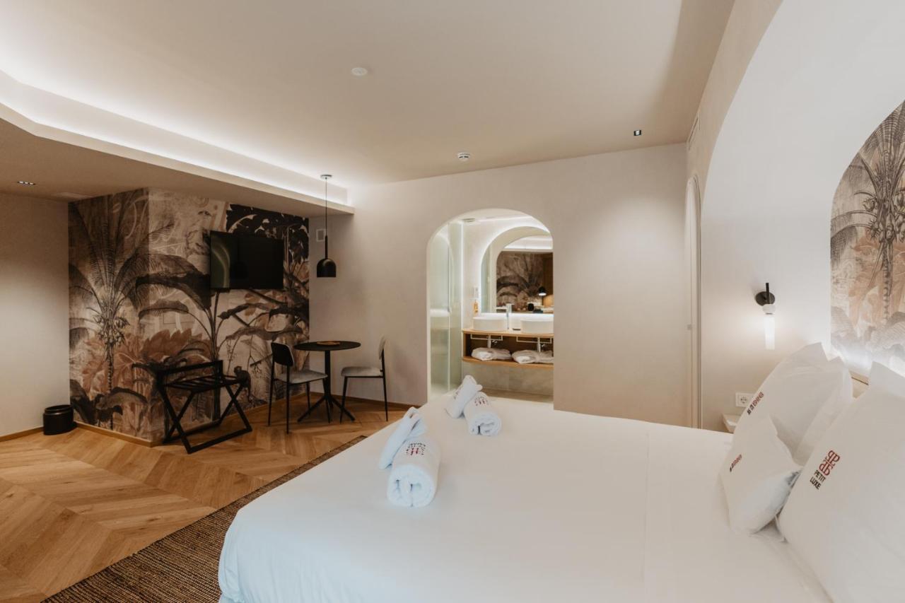 Hotel Petit Luxe 테라사 외부 사진
