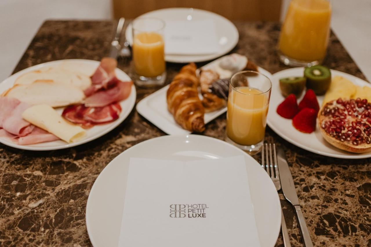 Hotel Petit Luxe 테라사 외부 사진