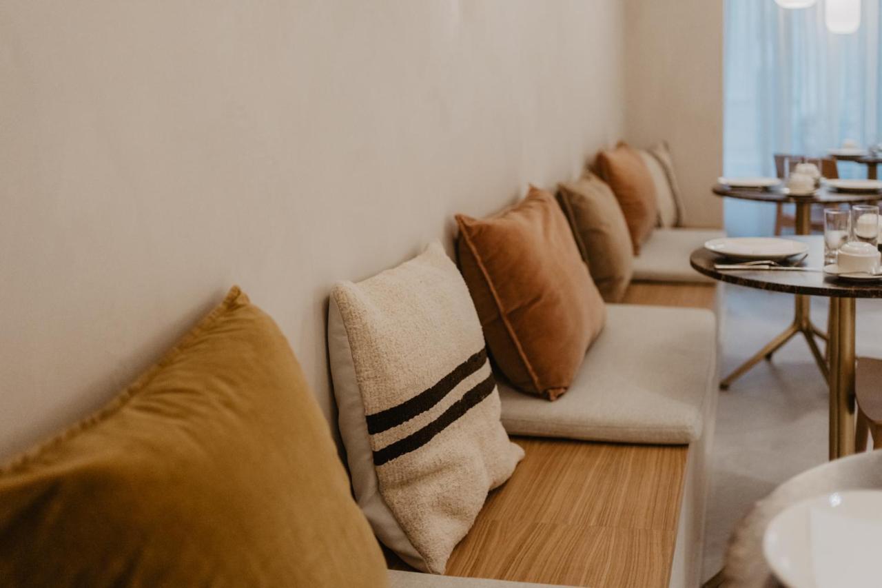 Hotel Petit Luxe 테라사 외부 사진
