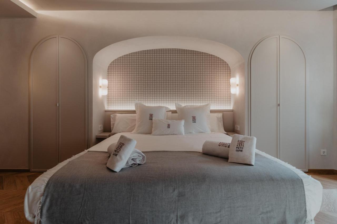 Hotel Petit Luxe 테라사 외부 사진