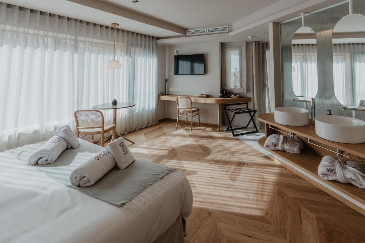 Hotel Petit Luxe 테라사 외부 사진