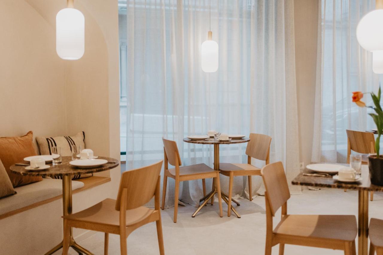 Hotel Petit Luxe 테라사 외부 사진