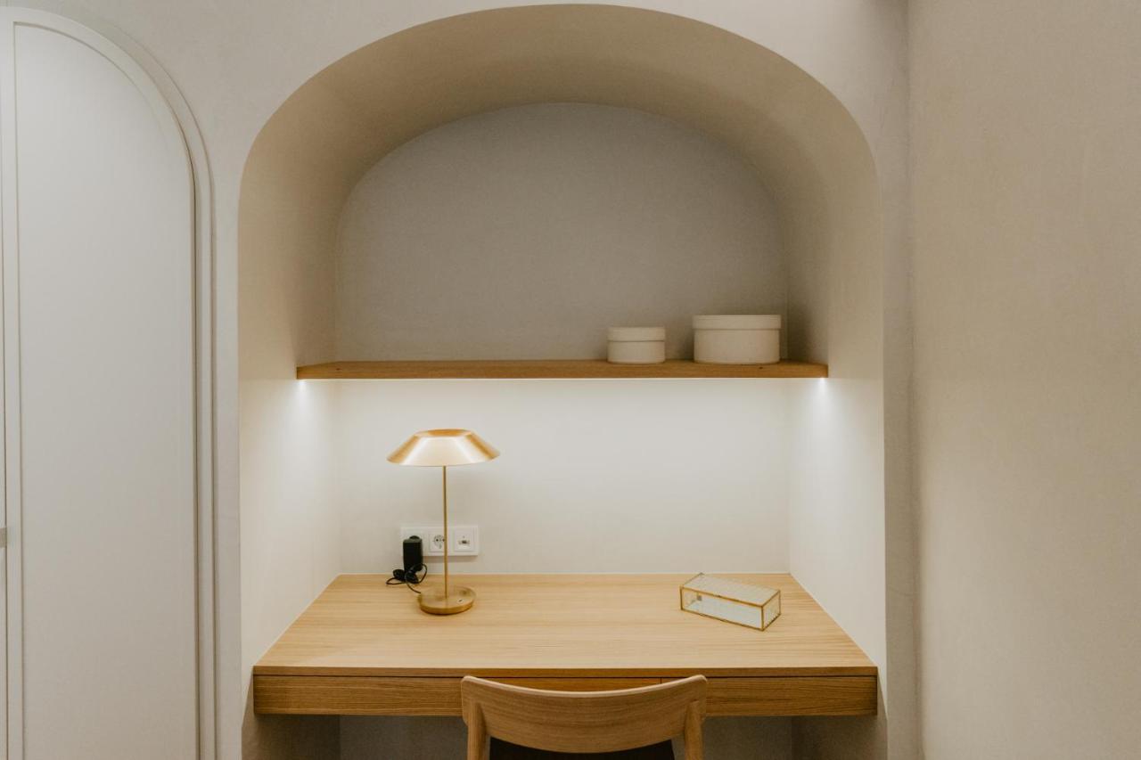 Hotel Petit Luxe 테라사 외부 사진